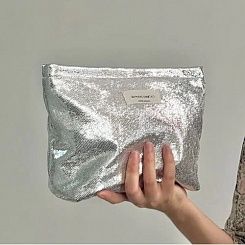 Косметичка серебристая